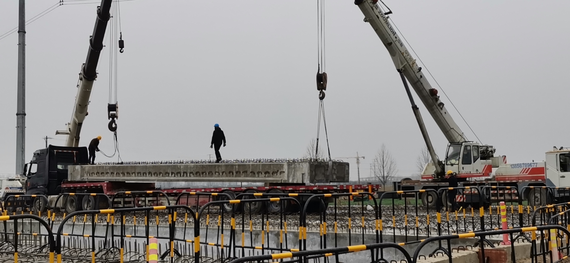 1586768948863819.jpg 橋梁吊裝.jpg