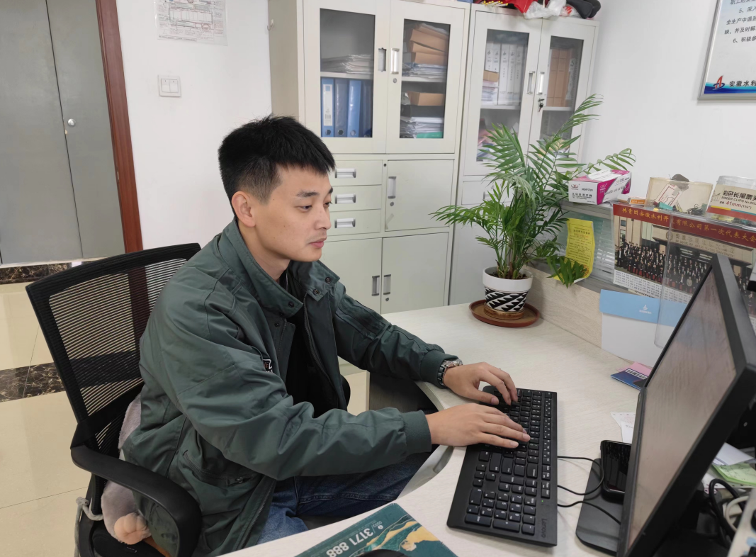 1667810539683585.png S254}K7TZG9KWXBY8UINR~S.png