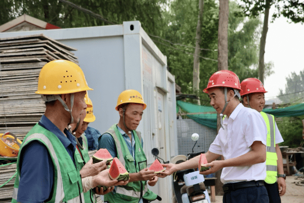 1752804818128837.gif 3.gif