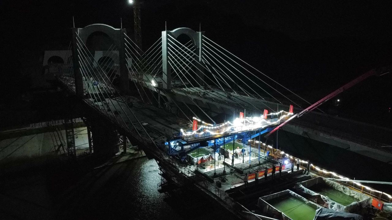 1755483141343393.jpg 2.jpg