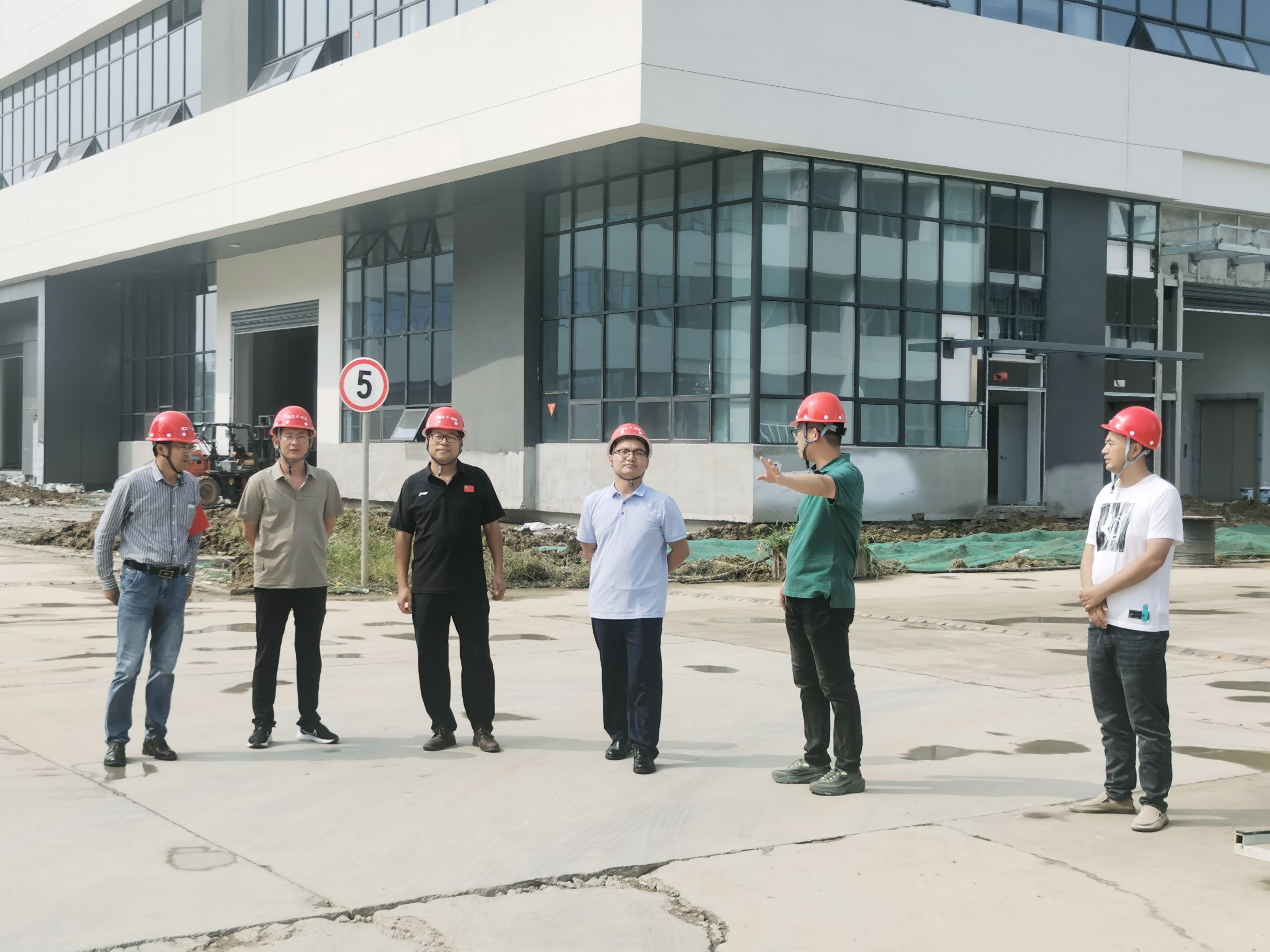 1760057056252252.jpg 許總小.jpg